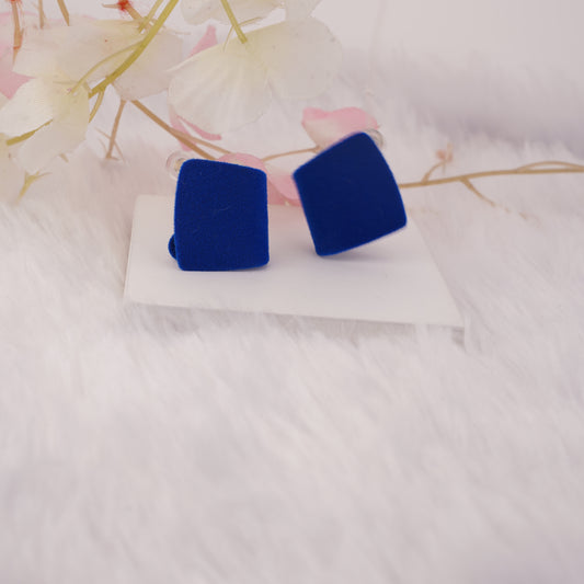 Velvet Curve Stud Earrings