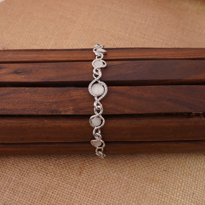 Elegant Wave Link Bracelet