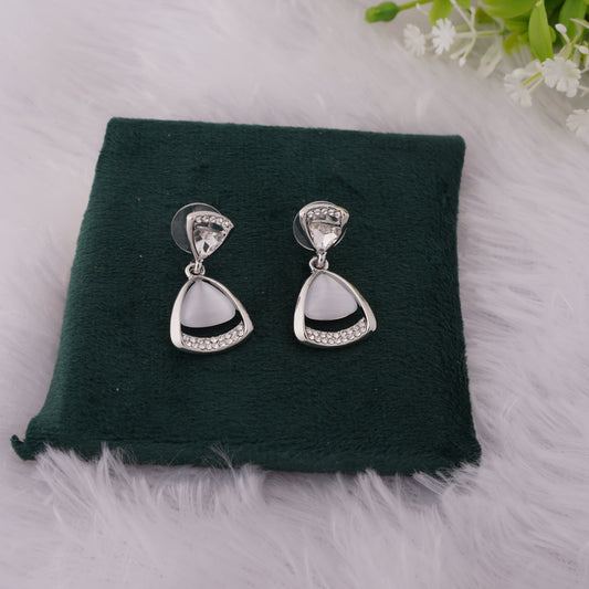 Elegant Teardrop Dangle Earrings with Sparkling Detailing