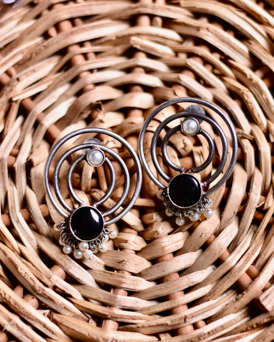 Circular Brass Earrings with Emerald and Pearl